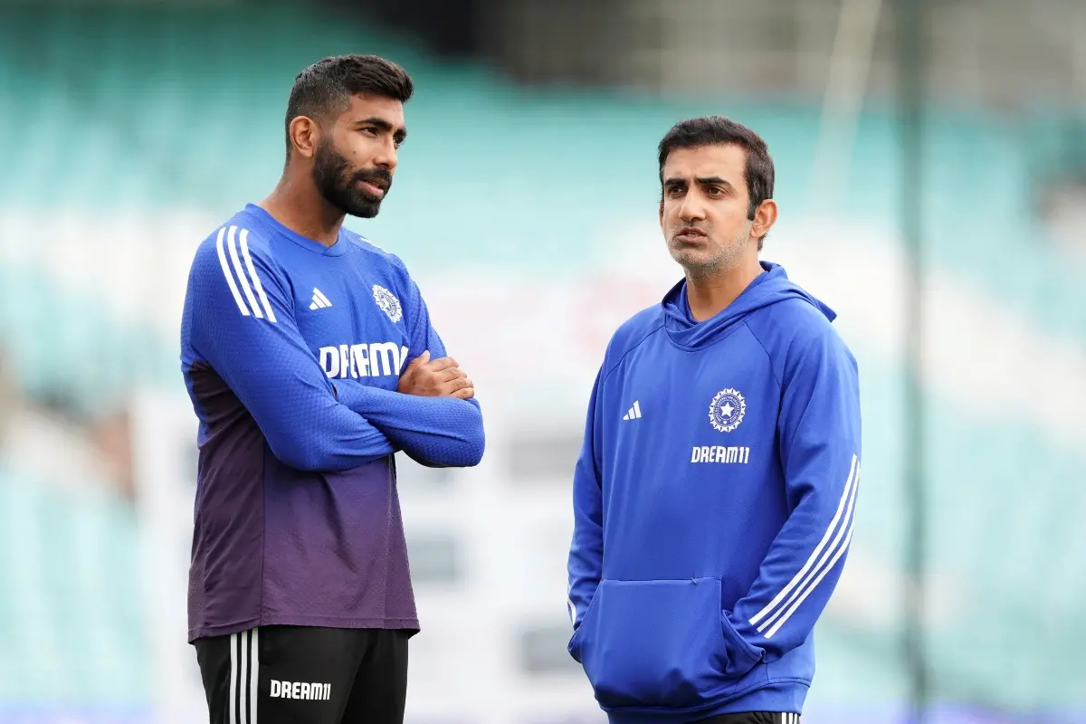 India head coach Gautam Gambhir (right) and Jasprit Bumrah during a nets session at the Kia Oval, London. | Photo: AP
