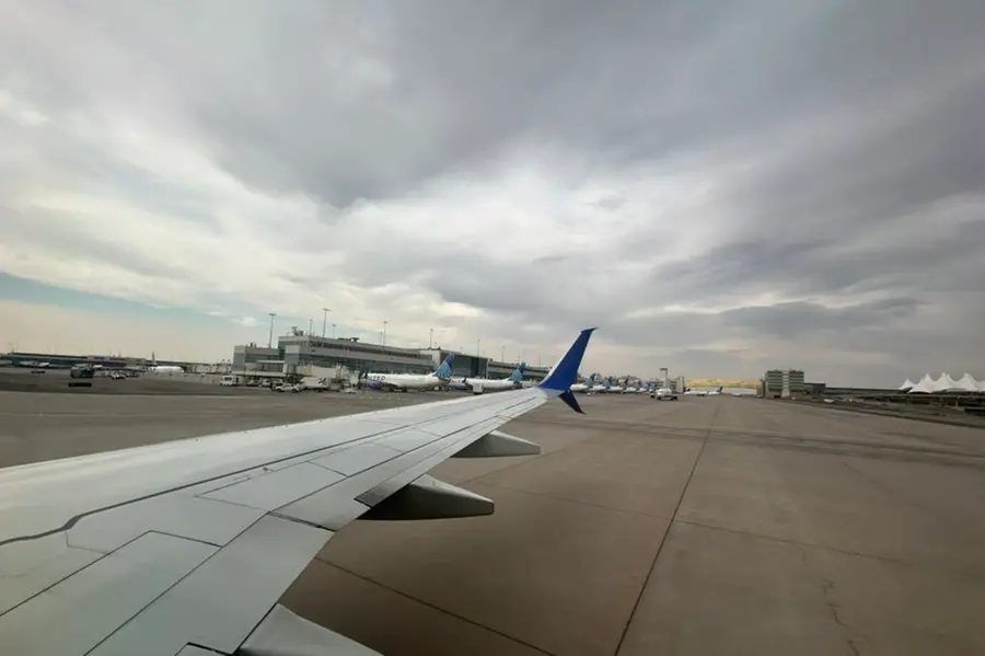 United Airlines grounds mainline flights