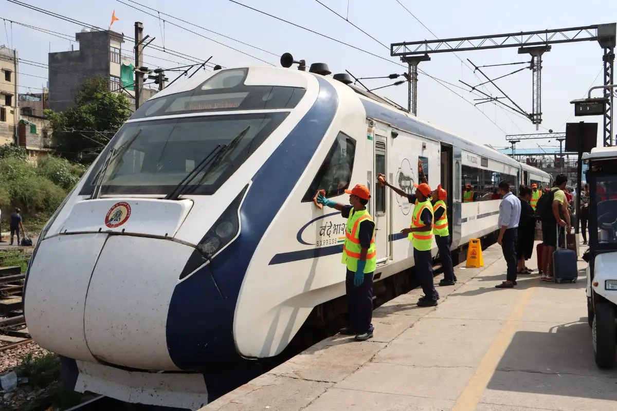 The initiative is designed "to avoid rush, ensure hassle-free booking as well as to facilitate passengers and redistribute peak traffic during the festival season, ensuring utilisation of trains in both directions. Representative photo: PTI