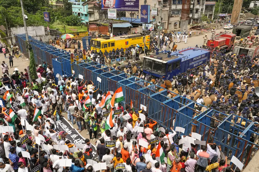 RG Kar rape-murder: Police baton-charge protestors in Kolkata