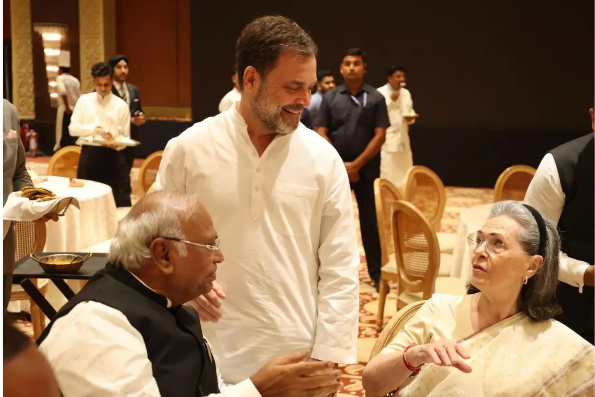 Congress MP Mallikarjun Kharge with Lok Sabha LoP and Congress MP Rahul Gandhi and  Congress Parliamentary Party Chairperson Sonia Gandhi | Photo: @INCIndia on X