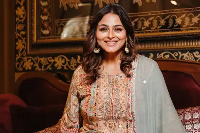 Actress Shilpa Shirodkar hits out at bus firm after car accident in Mumbai