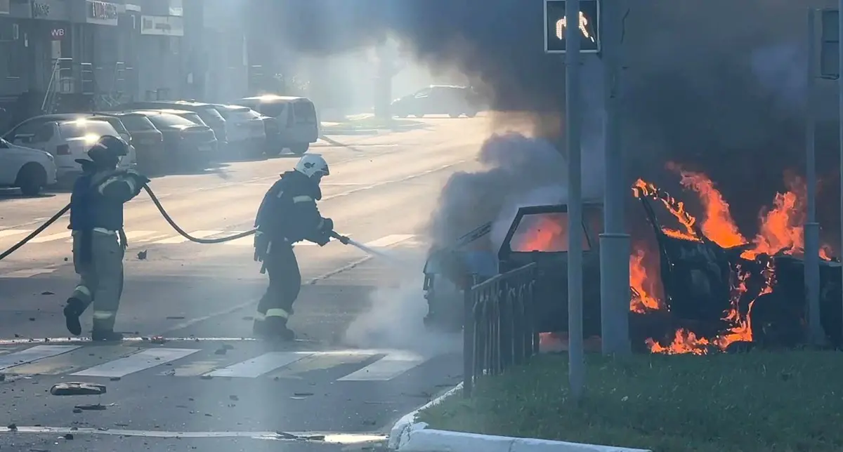 This handout video grab taken from a footage released on August 14, 2025, on the official Telegram account of the Belgorod region governor Vyacheslav Gladkov, shows a scene of a alleged Ukrainian strike in Belgorod. | Photo: AFP