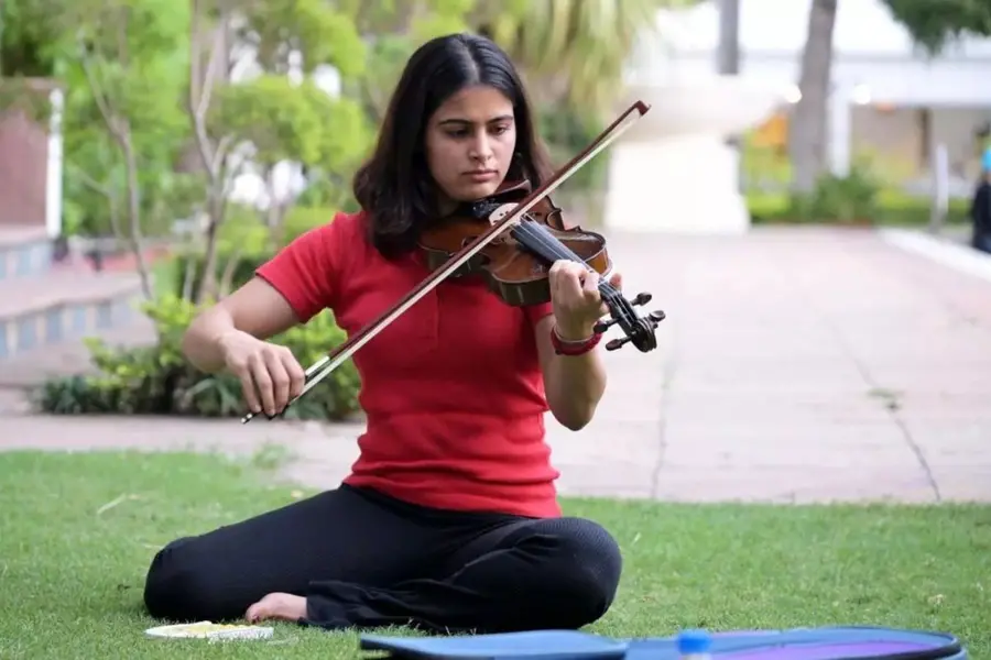 Manu Bhaker.jpg