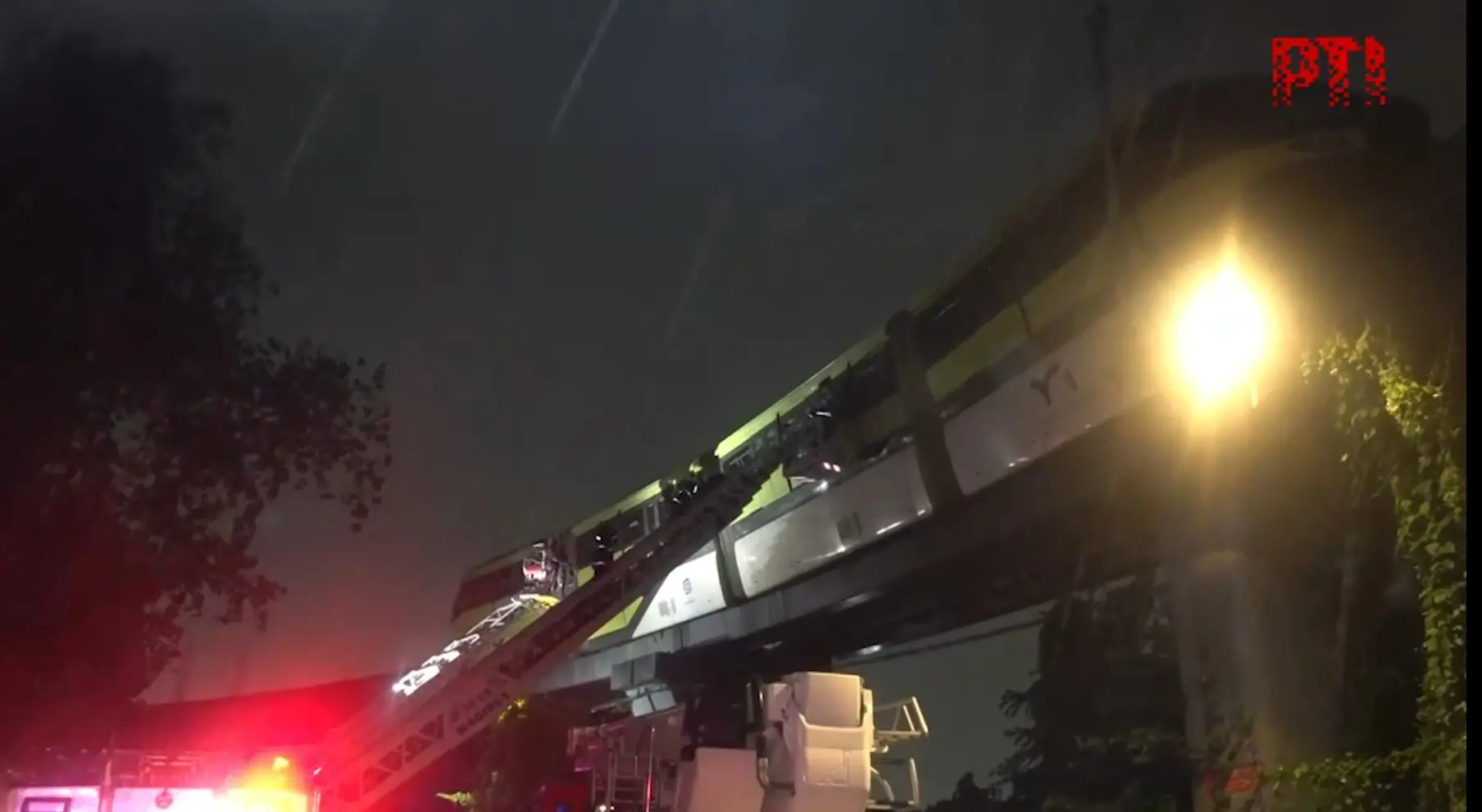 Rescue teams assist stranded passengers inside Mumbai Monorail during ongoing operation | PTI
