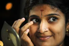 മുഖം തിളങ്ങാൻ രക്തചന്ദനം, ചുളിവ് മാറ്റും ചിറ്റമൃത്; ചര്‍മത്തിന് വേണം ഈ ആയുര്‍വേദക്കൂട്ട്‌