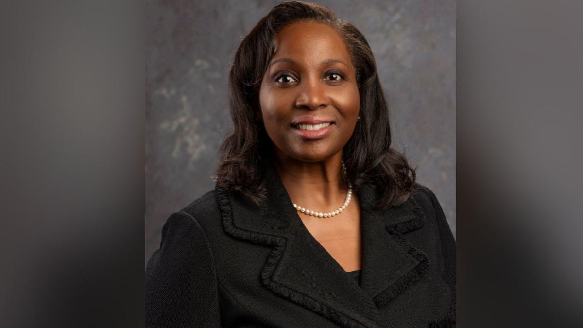 Who is Lisa Cook, the Federal Reserve Governor Trump just fired ...
