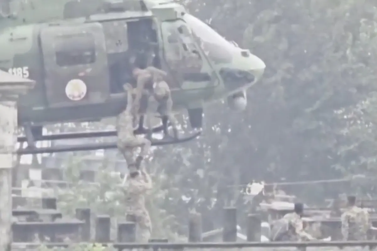 Army rescuing CRPF jawans from a flood-hit village in Punjab | Photo: Screen grab of X/PTI