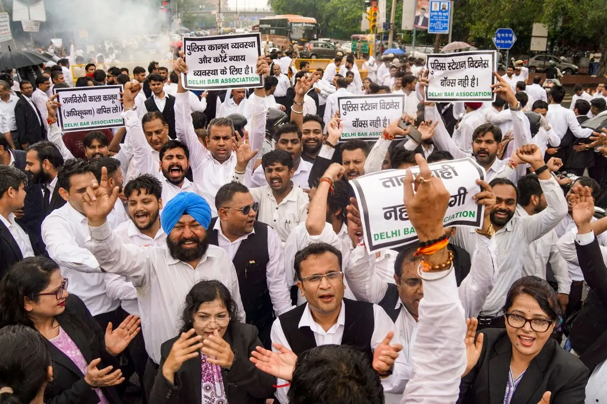 File Photo: Lawyers raise slogans during their strike against an order issued by Delhi Lt Governor V.K. Saxena | PTI