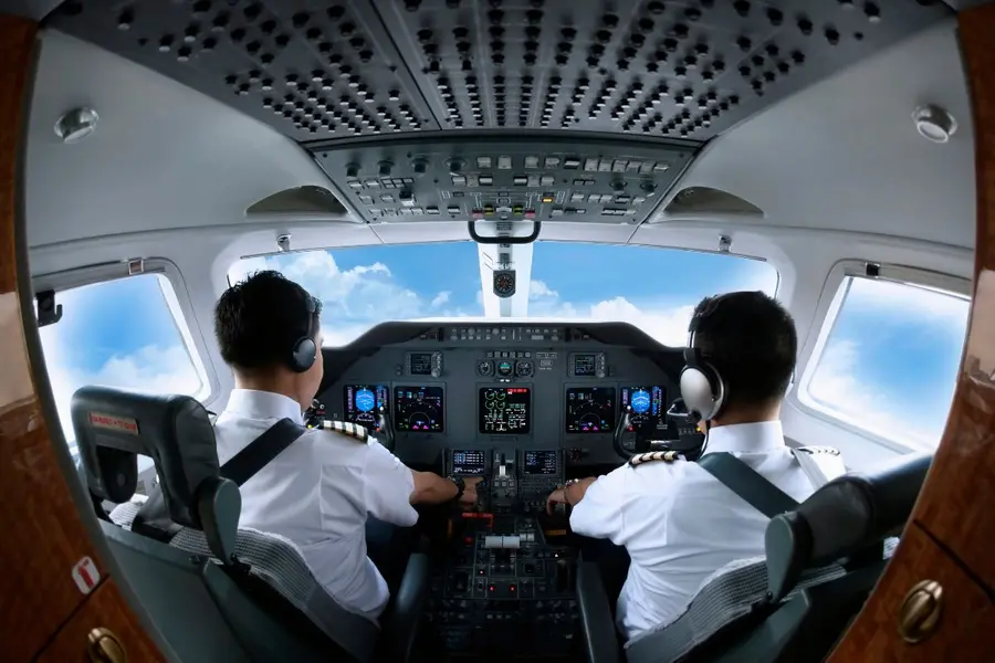 Raising the pilot retirement age? Global pilot shortage debate lands at ICAO