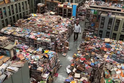 Meet the 75-year-old who built a library of 2 million books in a Karnataka village | WATCH