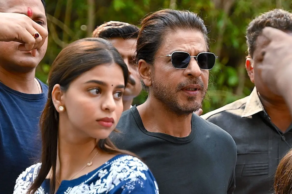 Bollywood actor Shah Rukh Khan (R) with daughter Suhana Khan (L). Photo: AFP