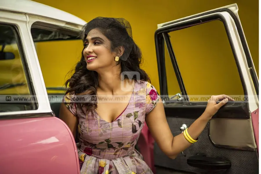 ബിക്കിനിയിട്ടാല് ലോകം കീഴ്മേല് മറിയുമോ? അന്ന് ഇതിലും ഗ്ലാമറസ്സായ വേഷമാണ് അണിഞ്ഞത്