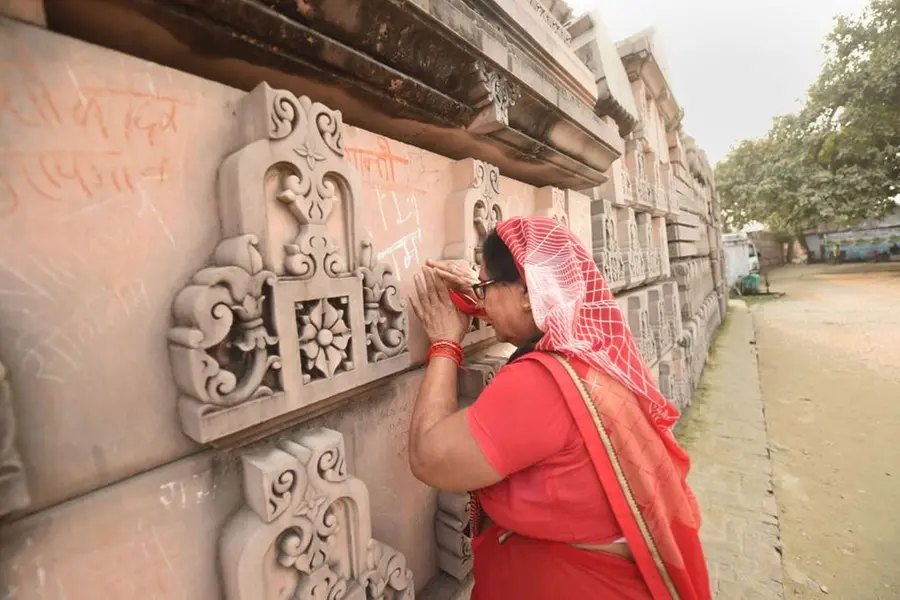 രാമക്ഷേത്രത്തേപ്പറ്റിയുള്ള വിവരങ്ങള് പേടകത്തിലാക്കി 2000 അടി താഴ്ചയില് സ്ഥാപിക്കും