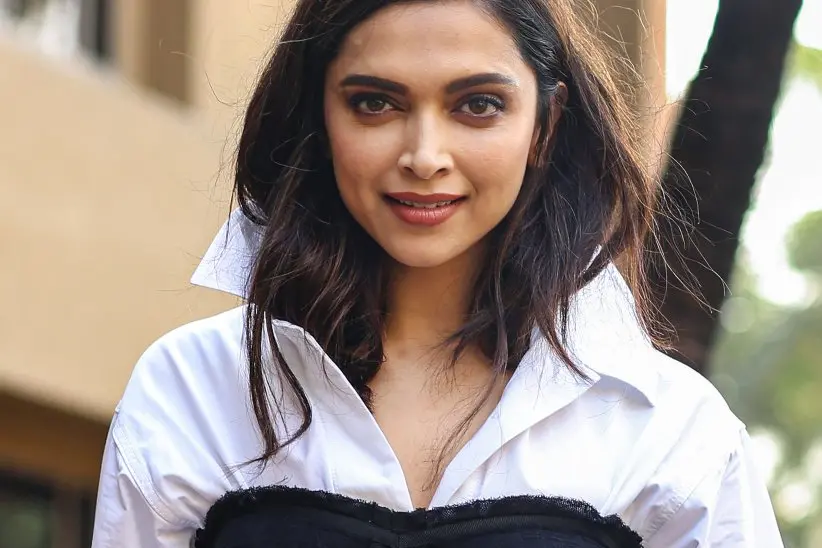 #SupportDeepika Vs #BoycottDeepika : ദീപികയെ അനുകൂലിച്ചും എതിര്ത്തും പോര്