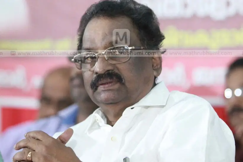 കിടപ്പുമുറി പോലും വിഭജിച്ചത് യുഡിഎഫുകാര്; വാര്ഡ് വിഭജനത്തില് വിവാദം വേണ്ടെന്ന് എ.കെ. ബാലന്