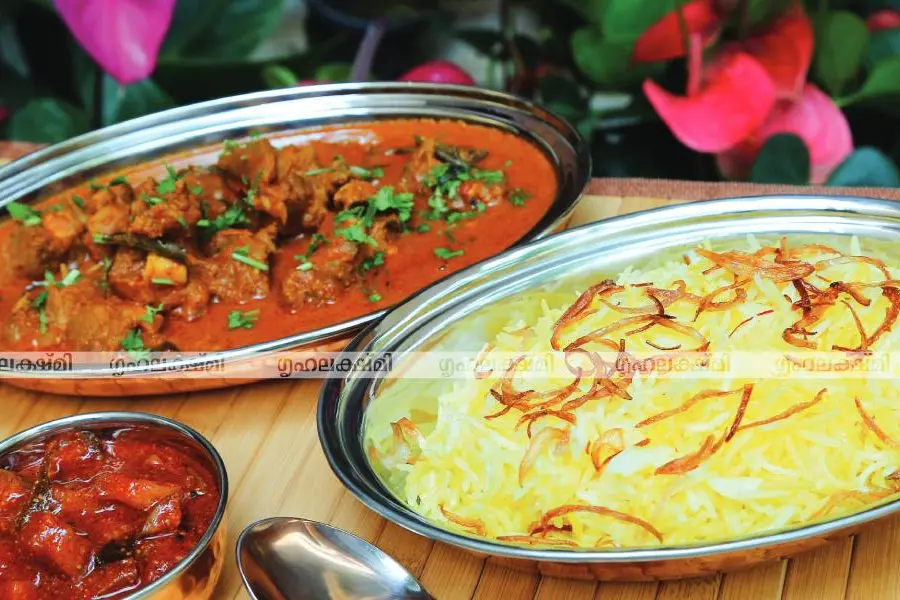 കുങ്കുമപ്പൂ ചോറും മസാല മട്ടണ് കറിയും പരീക്ഷിച്ചാലോ