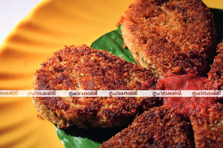 കറിയായും സ്നാക്സായും കഴിക്കാം കപ്പയും ഇടിച്ചക്കയും ചേര്ത്ത കട്ലറ്റ്