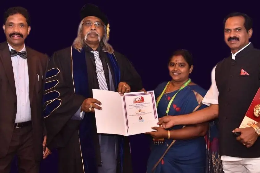 സംരംഭകര്ക്കുള്ള അബ്രഹാം ലിങ്കണ് പുരസ്കാരം ഡോ. ഇളവരശി ജയകാന്തിനും ഡോ. ഷഫീഖിനും