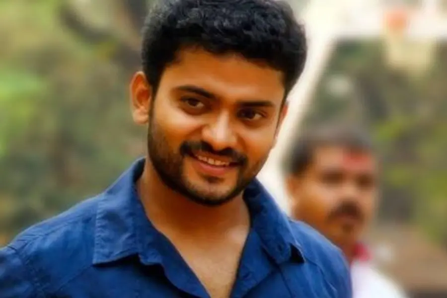 ഒന്നോ രണ്ടോ സിനിമ കൊണ്ട് സൂപ്പര് താരങ്ങളാകുന്നവര്ക്ക് കഷ്ടപ്പാട് അറിയില്ല; കൂവല് വിവാദം പ്രതികരണം