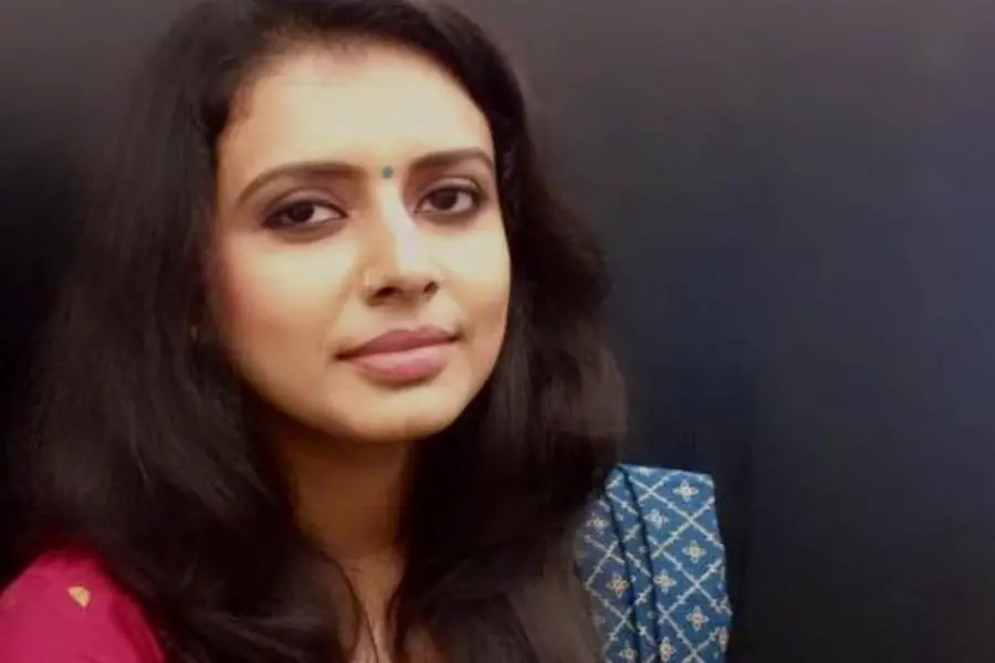 'ദുരന്തങ്ങള് മാസ് പടം പോലെ ആസ്വദിച്ച് ജില്ലയുടെയും മതത്തിന്റെയും അടിസ്ഥാനത്തിലുള്ള ഫാന് ഫൈറ്റ് അസംബന്ധം'