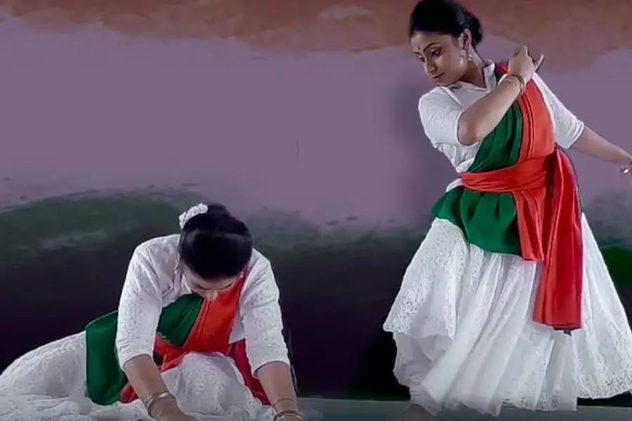 ഐ എസ് ആര് ഒ യിലെ ശാസ്ത്രജ്ഞര് പാടുന്നു, 'ഉയരും ശംഖൊലിയില്'