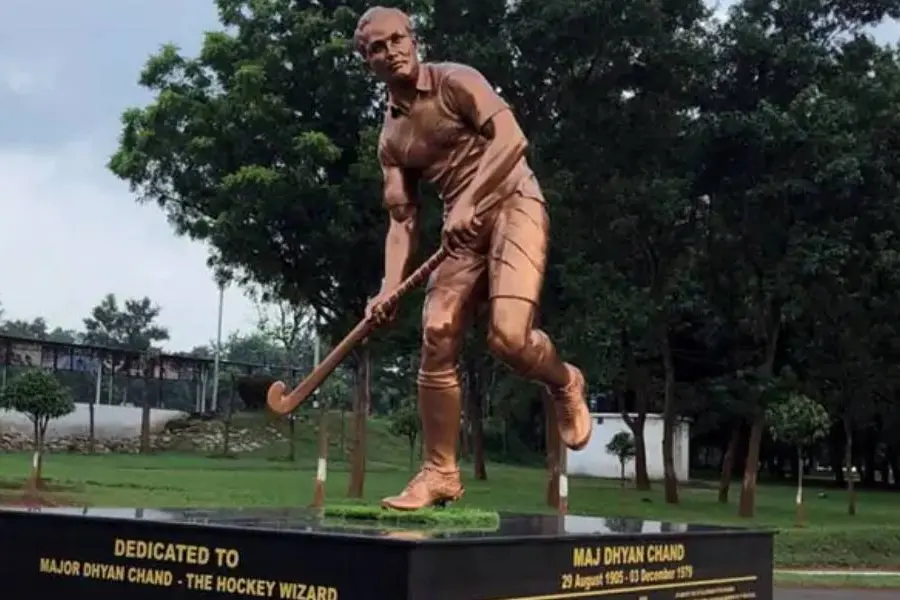 ശനിയാഴ്ച ദേശീയ കായിക ദിനം; ഹോക്കി സ്റ്റിക്കില് മാജിക്ക് ഒളിപ്പിച്ച മഹാപ്രതിഭയുടെ ജന്മവാര്ഷികം