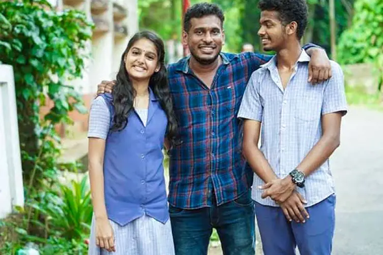 'തണ്ണീര്മത്തൻ' ടീമിൽ നിന്ന് സിനിമ പഠിക്കാം; ദുരിതാശ്വാസത്തിൽ പങ്കാളിയാകാം