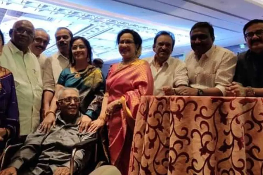 വിലയേറിയ താരങ്ങള്പോലും മുഖത്ത് ഛായം തേച്ച് സംവിധായകന്റെ വിളിക്കായി കാത്തുനിന്ന കാലത്തെ സംവിധായകന്