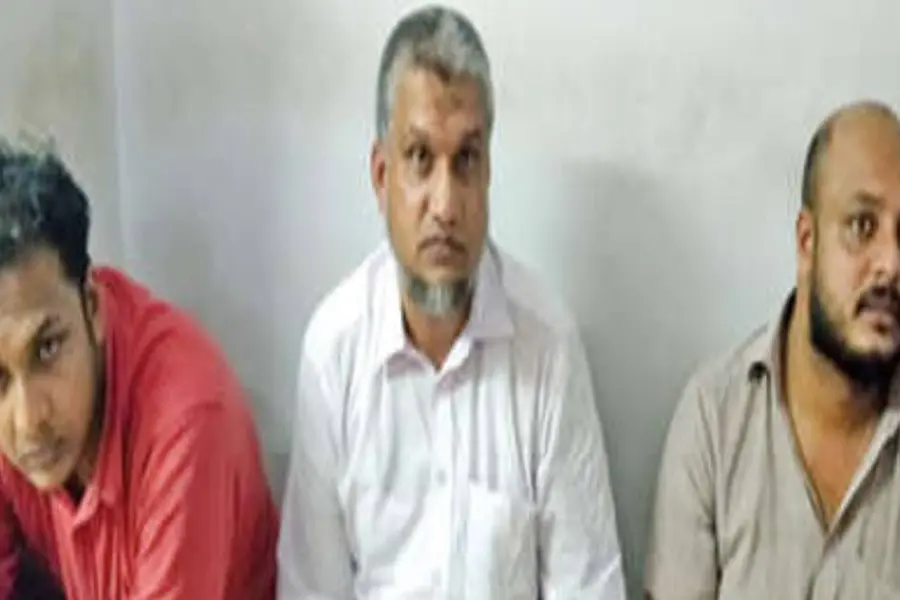 ബര്ത്ത്ഡേ പാര്ട്ടിക്ക് ആളുകള് കൂടി; അന്വേഷിക്കാനെത്തിയ ആരോഗ്യപ്രവര്ത്തകര്ക്ക് നേരേ കൈയേറ്റം