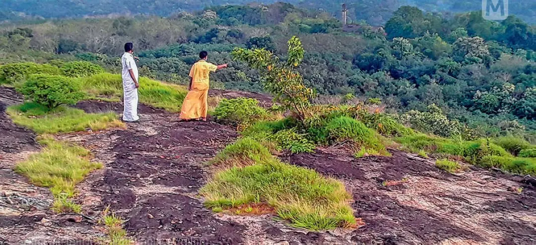 ചെറിയവെളിനല്ലൂർ ആയിരവില്ലിപ്പാറ
