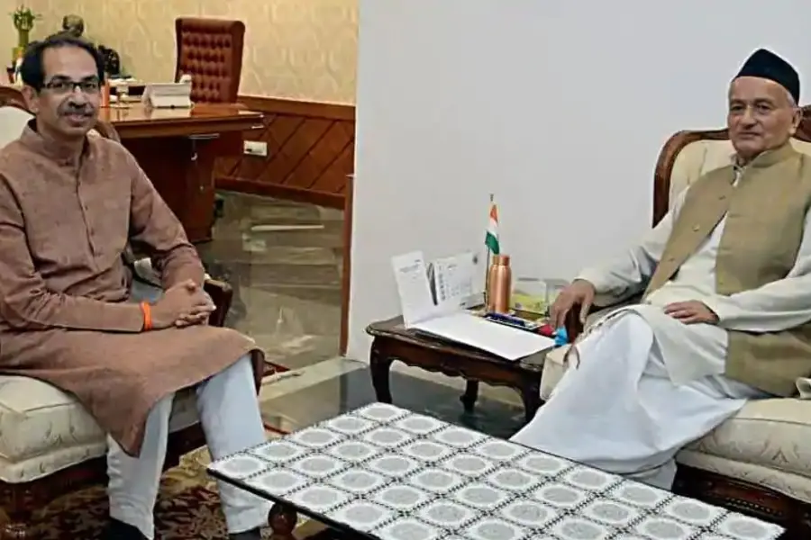 ഉദ്ധവ് സര്ക്കാര് അനുമതി നല്കിയില്ല; ഗവര്ണര് വിമാനത്തിനായി കാത്തിരുന്നത് 2 മണിക്കൂര്