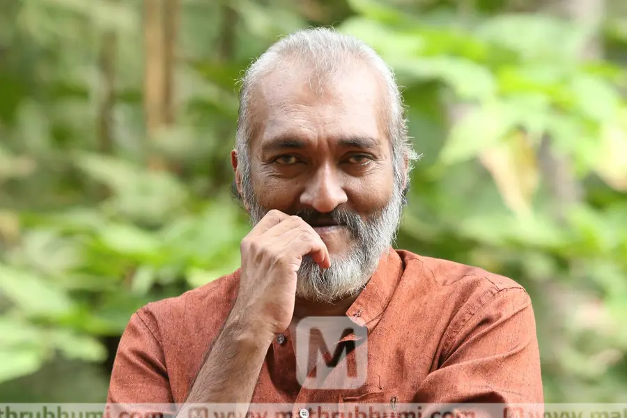 തിരുത്താത്ത 'തിരക്കഥ', വീട്ടുകാരുടെ ശശി സിനിമയില് കലിംഗ ശശിയായി