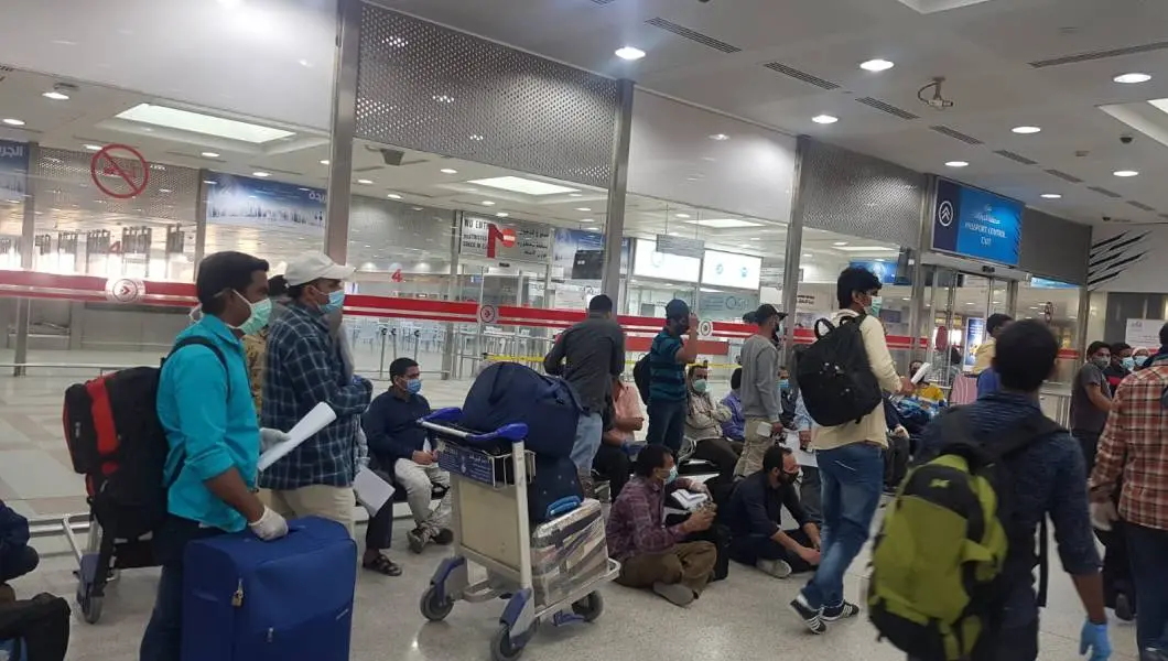 കുവൈത്ത് വിമാനത്താവളത്തിലെത്തിയ യാത്രക്കാര്