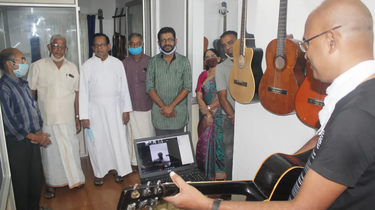 ഓണ്ലൈന് കലാപരിശീലനത്തില്