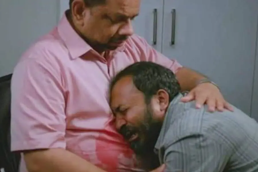 'ഈ രംഗം തമാശയായി തോന്നിയ ആരെങ്കിലും ഇനിയും പരിചയത്തില് ഉണ്ടെങ്കില് തിരുത്തിക്കൊടുക്കൂ'