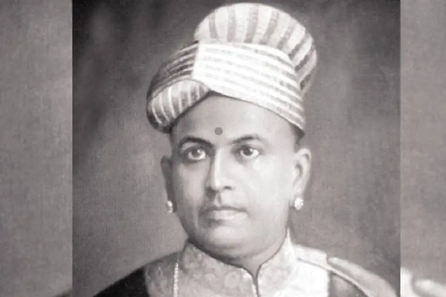 ഗാംഭീര്യം, പാണ്ഡിത്യം, വിനയം, ധൈര്യം, പാരായണക്ഷമത... കേരളത്തിന്റെ കാളിദാസന്‍