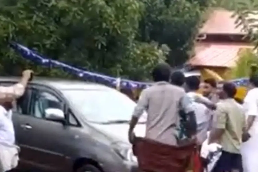 കോവൂര് കുഞ്ഞുമോന് എംഎല്എക്ക് എതിരേ യൂത്ത് കോണ്ഗ്രസ് പ്രവര്ത്തകരുടെ അസഭ്യവര്ഷം