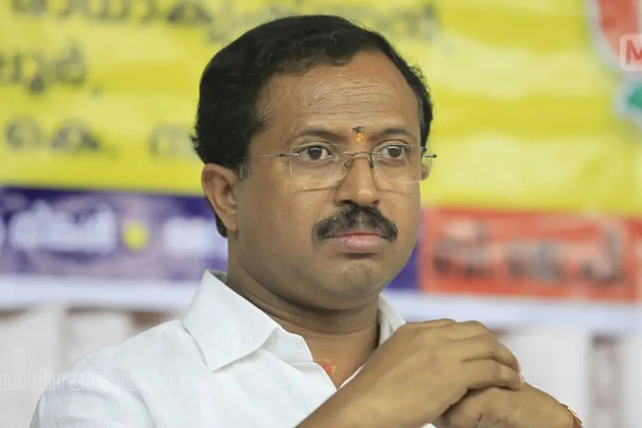 കേന്ദ്രമന്ത്രി വി. മുരളീധരനെതിരായ പരാതി വിദേശകാര്യ ചീഫ് വിജിലന്സ് ഓഫീസര് അന്വേഷിക്കും