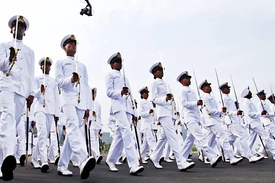 നേവിയിൽ ഓഫീസർ: ഷോര്ട്ട് സര്വീസ് കമ്മിഷന് വിജ്ഞാപനം പ്രസിദ്ധീകരിച്ചു