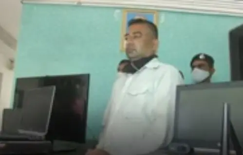 അറസ്റ്റിലായ നീലേഷ് ഗുപ്ത | Screengrab: Youtube.com|Crime Update