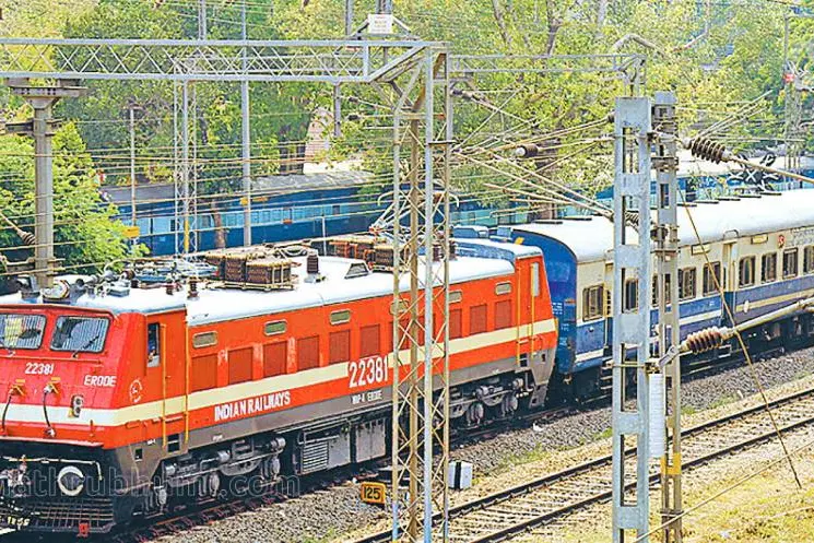 ജനശതാബ്ദിയും വേണാടും റദ്ദാക്കില്ല; സര്വീസ് തുടരും
