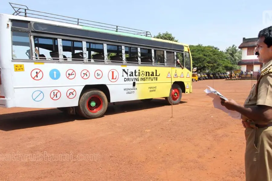 മാറുന്ന മോട്ടോര് വാഹന നിയമം; അക്രഡിറ്റഡ് ട്രെയിനിങ്ങ് സെന്റര് തുടങ്ങാന് ഡ്രൈവിങ്ങ് സ്കൂളുകള്