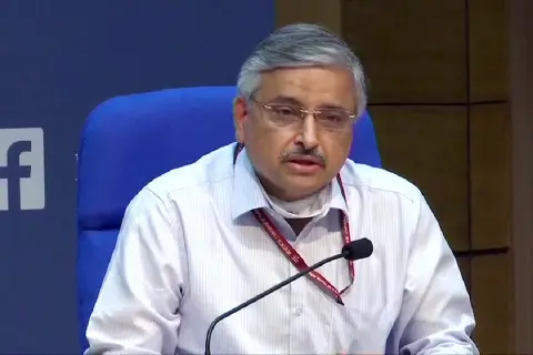 ആസ്ട്രസെനക വാക്സിന്: രക്തം കട്ടപിടിക്കുന്നതിന് തെളിവില്ലെന്ന് എയിംസ് ഡയറക്ടർ
