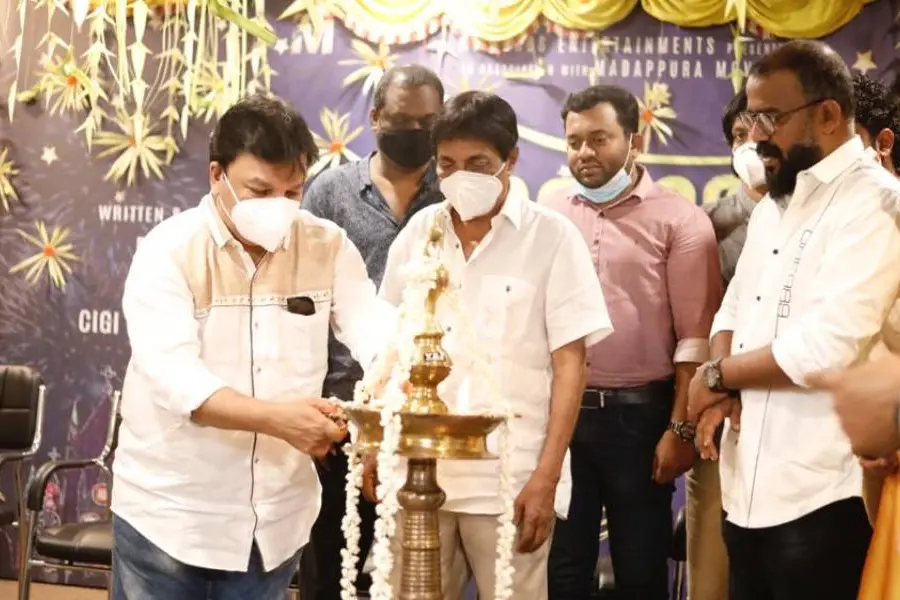 ശ്രീനിവാസനും ഹരീഷ് കണാരനും പ്രധാനവേഷത്തിൽ; 'കുരുത്തോല പെരുന്നാൾ' ആരംഭിച്ചു