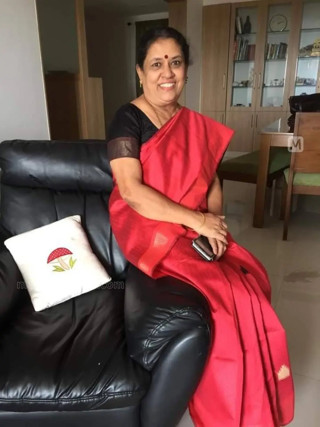 കുമാരനാശാന്റെ കൊച്ചുമകള് നിര്മല