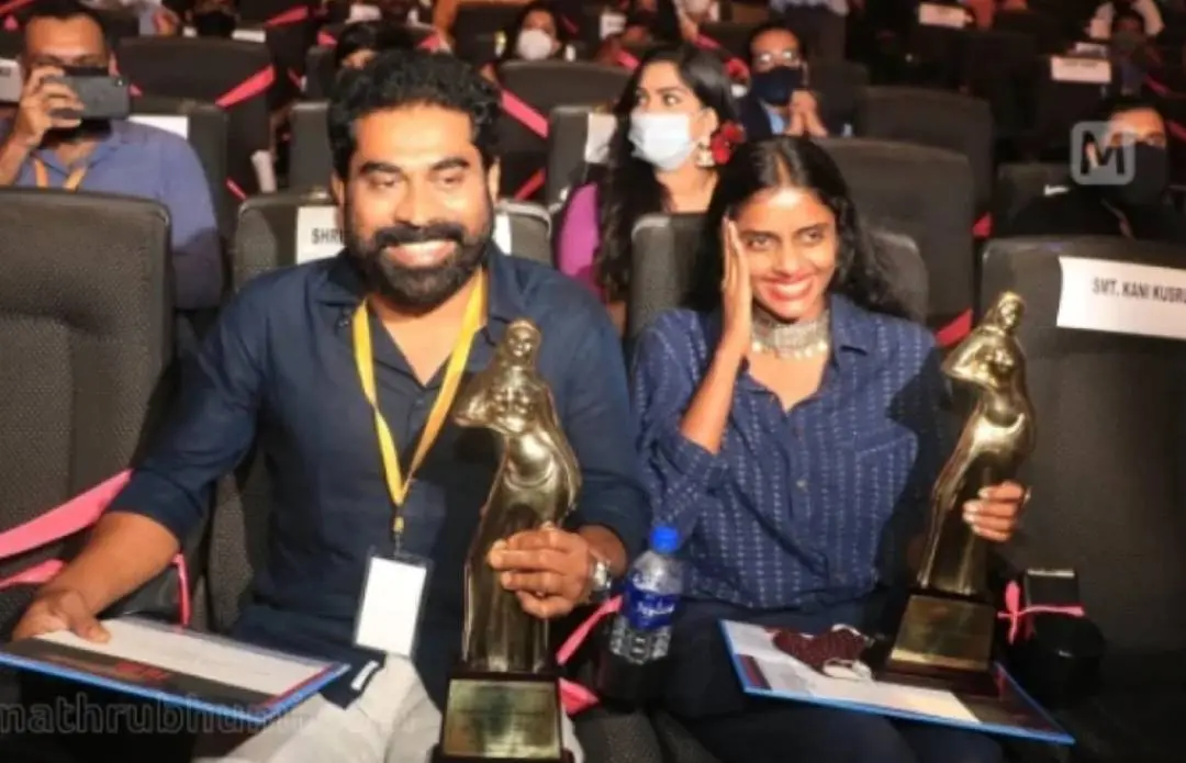 കേരള സംസ്ഥാന ചലച്ചിത്ര പുരസ്‌കാര ചടങ്ങില്‍ കനി കുസൃതിയും സുരാജും