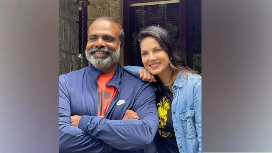 ചെമ്പന്‍ വിനോദ് സണ്ണി  ലിയോണിനൊപ്പം