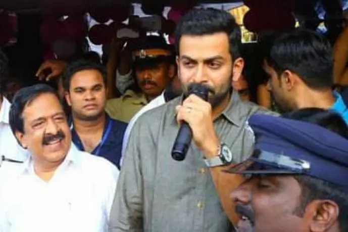 പൃഥിരാജിനൊപ്പം നില്ക്കേണ്ടത് കാലഘട്ടത്തിന്റെ ആവശ്യം; ആത്മാര്ഥമായി ചേർത്ത് നിര്ത്താം- ചെന്നിത്തല