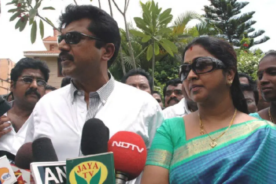 ചെക്ക് കേസില് ശരത്കുമാറിനും രാധികയ്ക്കും തടവുശിക്ഷ